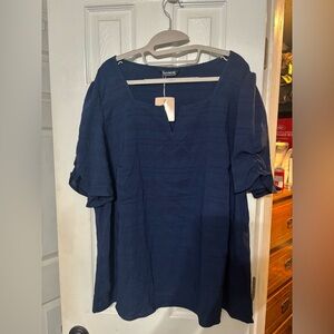 BLOOMCHIC 18/20 Navy blouse